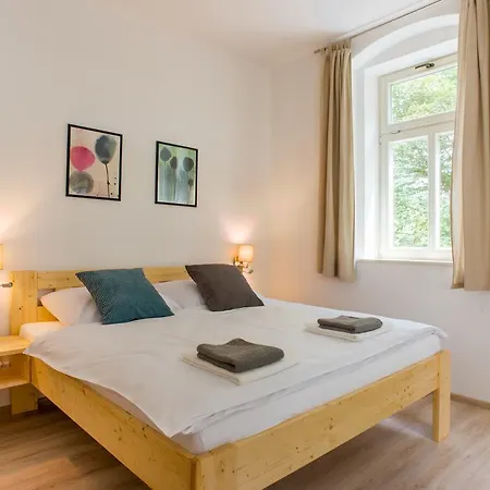 Ap19 Plesivec Karlovy Vary